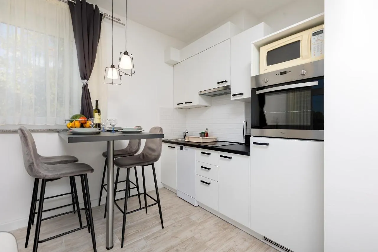 Apartments Meri Sveti Ivan