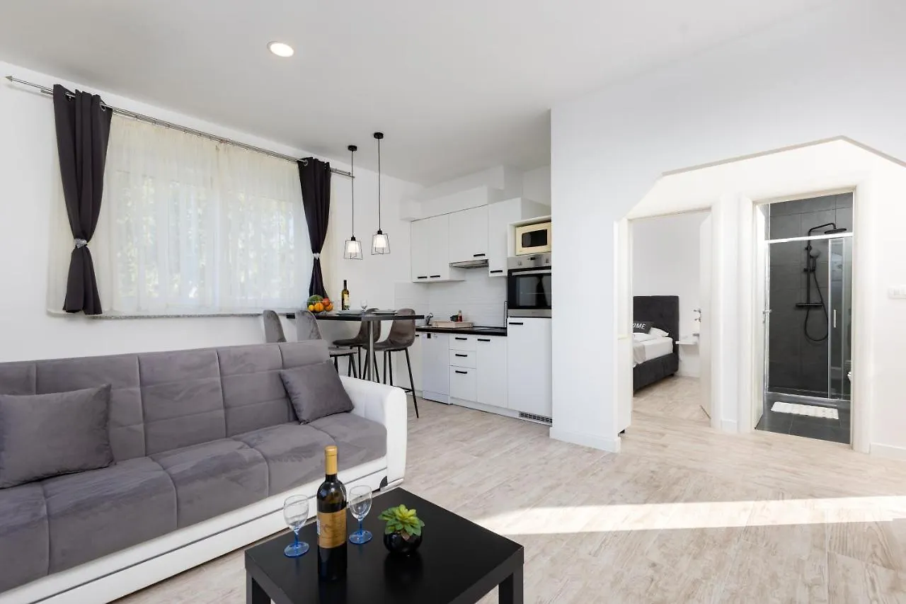 Apartments Meri Sveti Ivan  0*, Sveti Ivan (Krk) Croatia